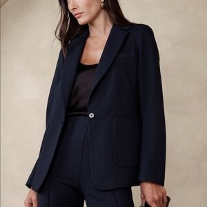 Banana Republic Everywhere Ponte Blazer in Navy